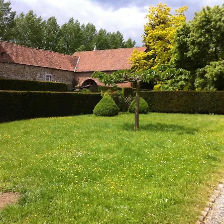 Apartment Dans Le Chateau De Waleffe *