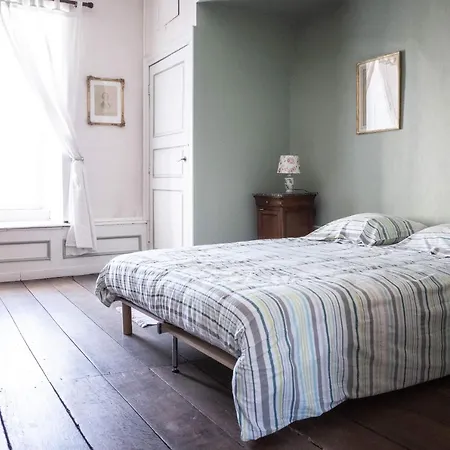 Dans Le Chateau De Waleffe Faimes